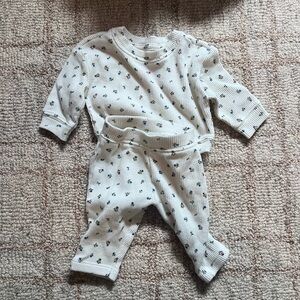 Cat & Jack flower 2 Piece Set